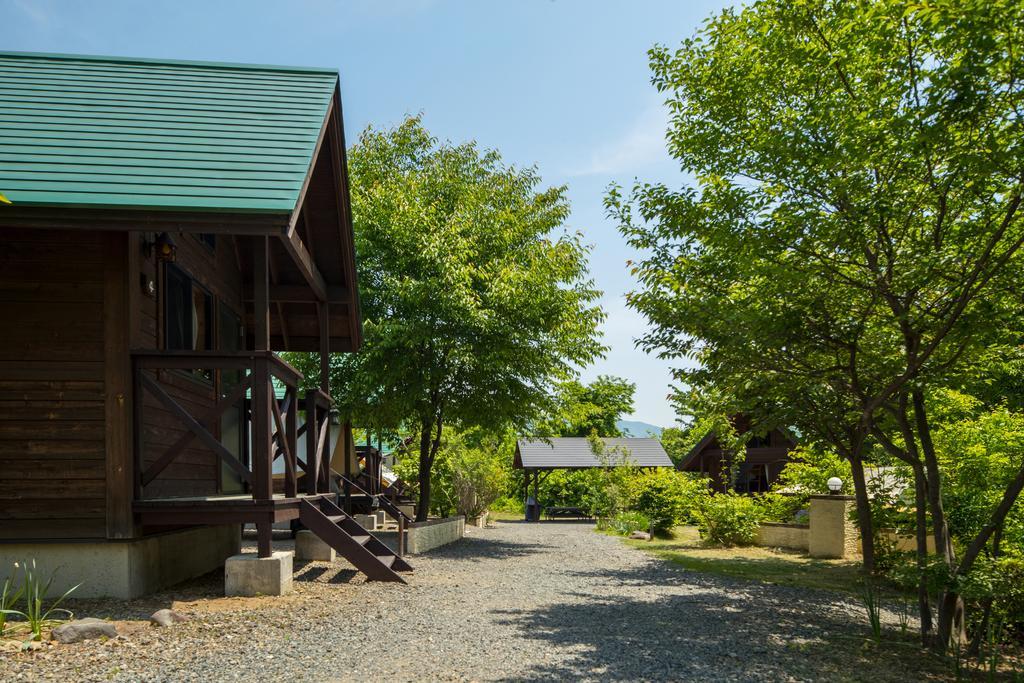 Asian Camp Resort Tapa Минаками Экстерьер фото